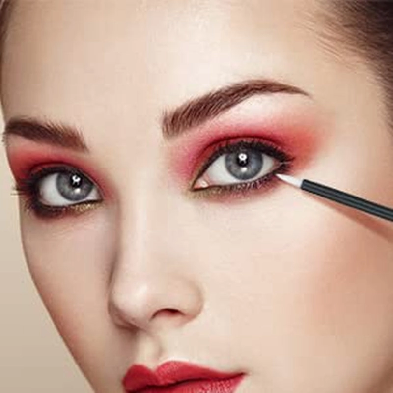 100PCS Disposable Eyeliner Brush, Makeup Brushes Applicator, Cosmetic Eye Wands, Eyeliner Brush Applicator for Lip Liners, Eye Makeup, Eyelashes and Detail Painting (Black)