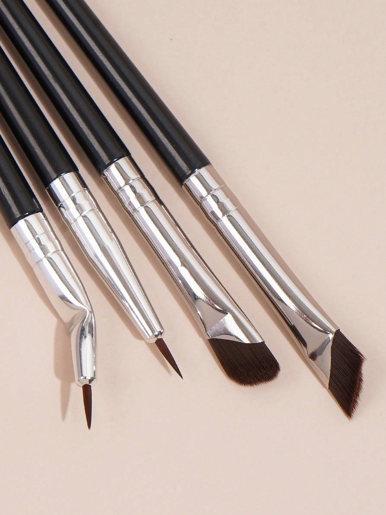MAANGE 4pcs Professional Eye Makeup Brush Set,Eye Shadow Brush,Eyebrow Brush,Eyeliner Brush,Makeup Tools With Soft Fiber For Easy Carrying,Brush For Travel