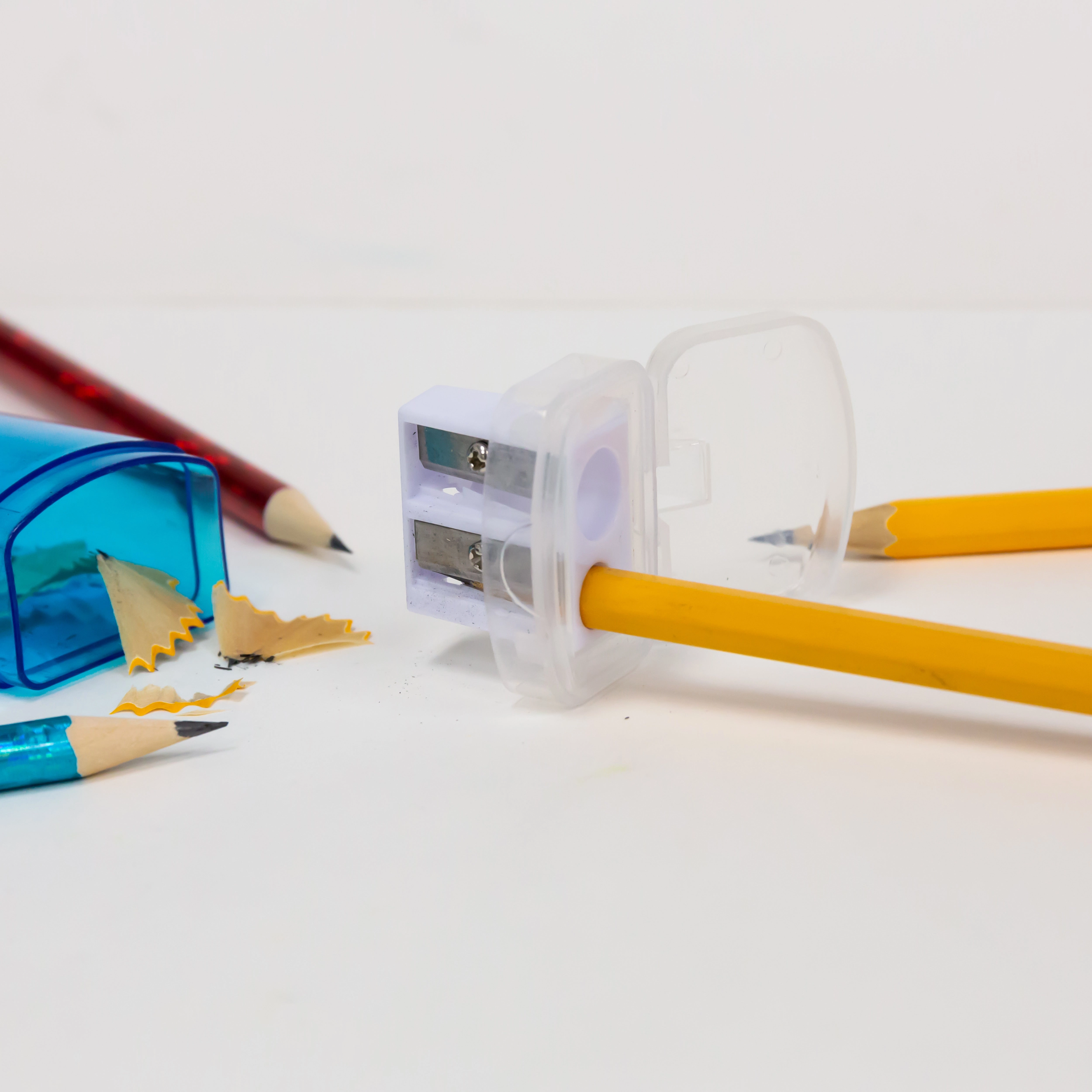 Victor Dual Hole Sharpener w/ Lid & Receptacle (BULK)